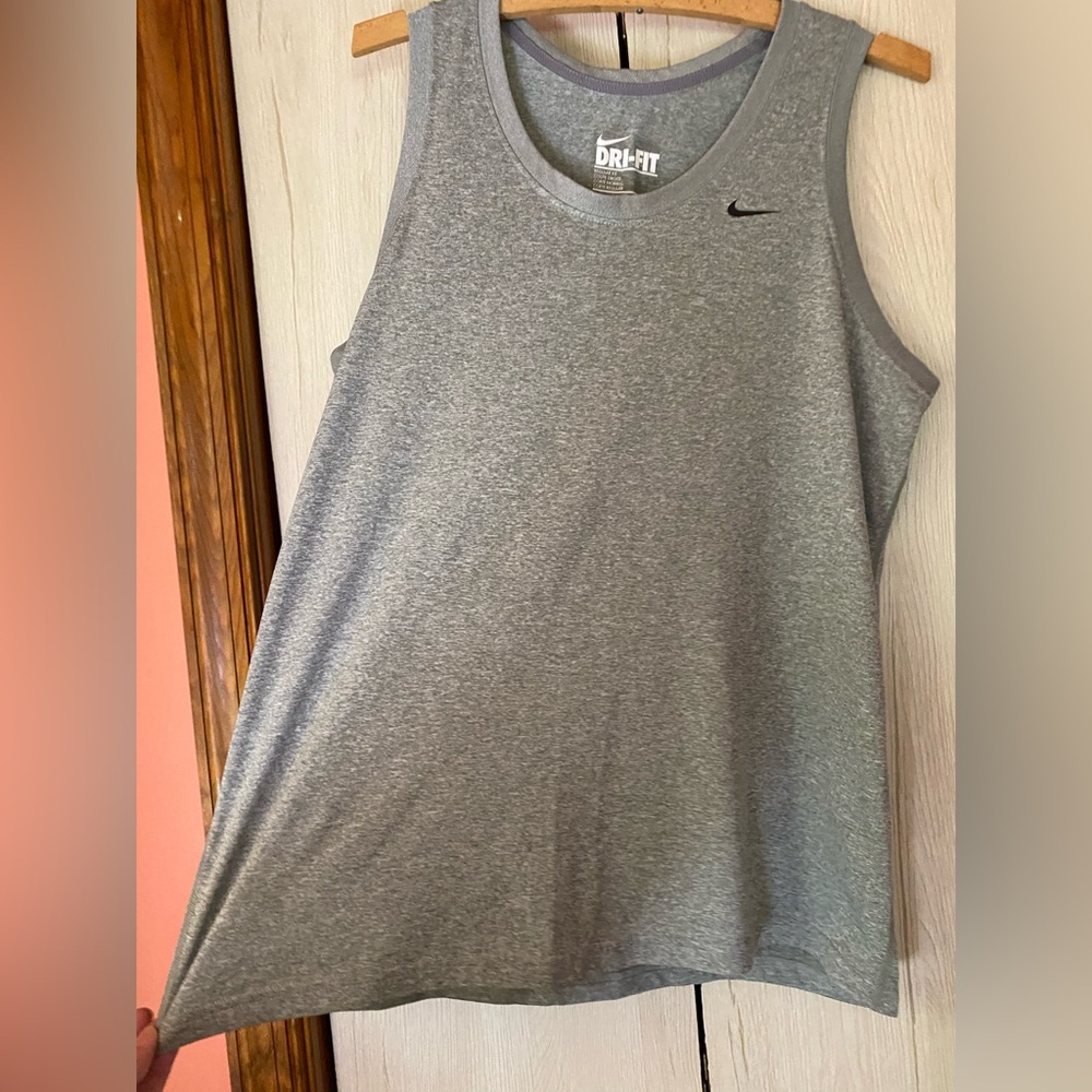 Nike top - Picture 6 of 14
